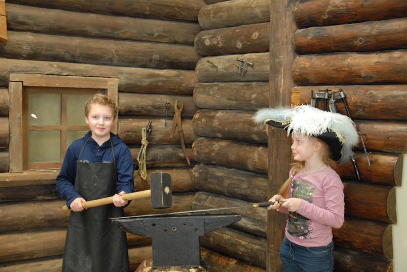 Юные подмастерья в музее оружия раскрывают секреты оружейного ремесла Тульский Государственный Музей Оружия