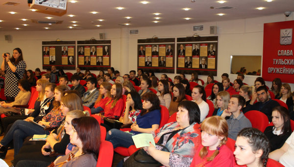 «Гордиться Россией! Гордиться Победой! Сказать спасибо ветеранам!» Тульский Государственный Музей Оружия