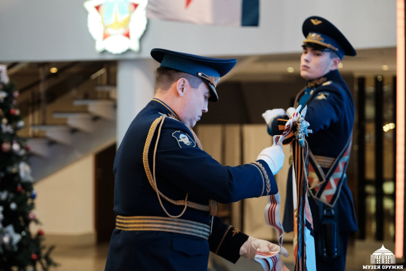 Сегодня состоялось торжественное мероприятие по случаю награждения 39-го отдельного гвардейского медицинского отряда (аэромобильного) орденом Пирогова. Тульский Государственный Музей Оружия