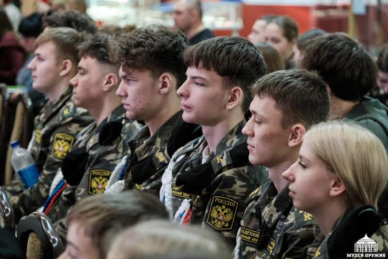 В Тульском государственном музее оружия состоялся региональный патриотический форум «Из одного металла льют медаль за бой, медаль за труд» Тульский Государственный Музей Оружия