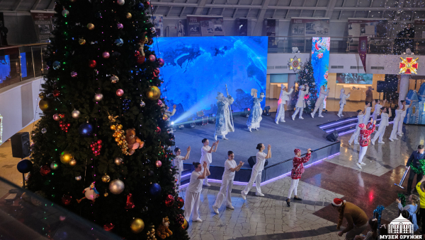 В Тульском государственном музее оружия по доброй традиции стартовали масштабные праздничные детские новогодние театрализованные представления! Тульский Государственный Музей Оружия