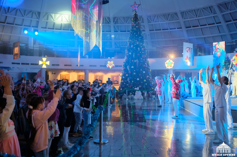 В Тульском государственном музее оружия по доброй традиции стартовали масштабные праздничные детские новогодние театрализованные представления! Тульский Государственный Музей Оружия
