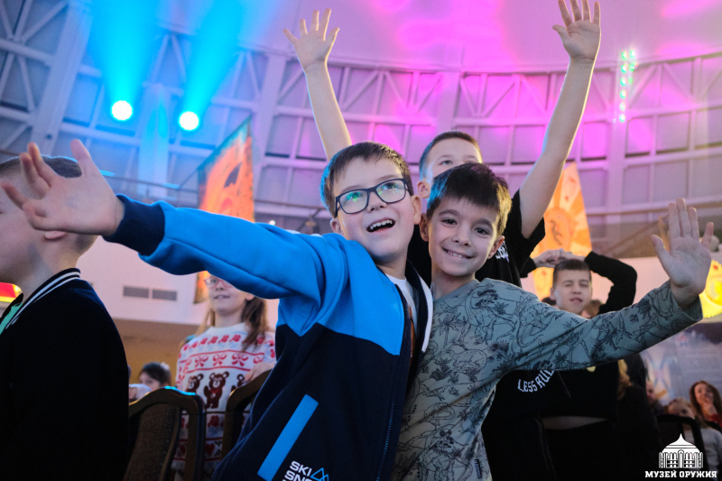 В Тульском музее оружия завершились масштабные новогодние детские театрализованные представления «Новогодний компас Богатырского шлема»! Тульский Государственный Музей Оружия