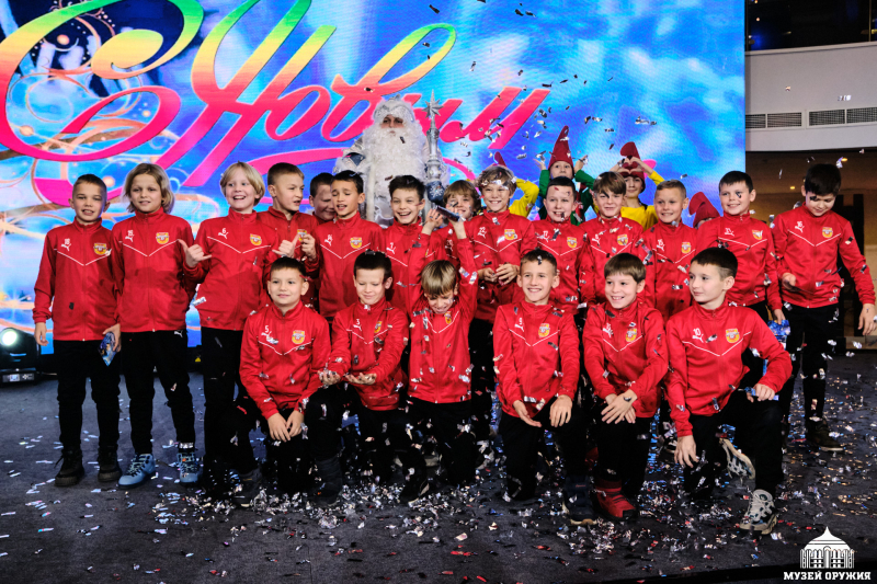 В Тульском музее оружия завершились масштабные новогодние детские театрализованные представления «Новогодний компас Богатырского шлема»! Тульский Государственный Музей Оружия