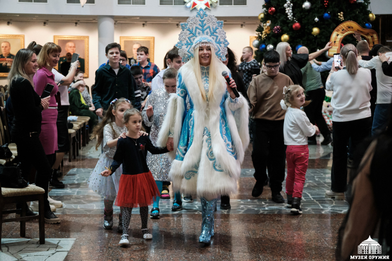 «Новогоднее чудо» для воспитанников Тульской общественной организации «Маленькая страна - Мы есть!» Тульский Государственный Музей Оружия