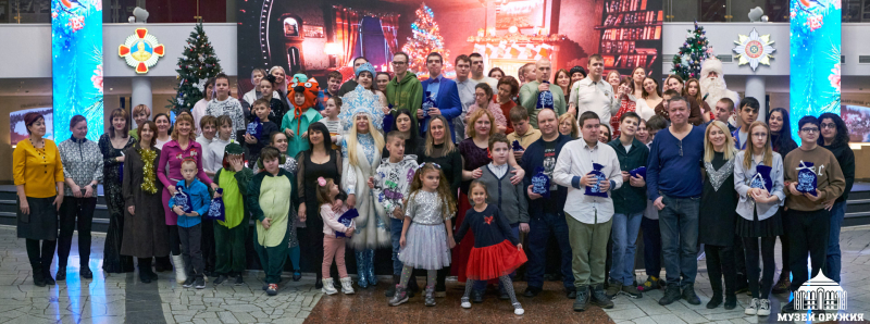 «Новогоднее чудо» для воспитанников Тульской общественной организации «Маленькая страна - Мы есть!» Тульский Государственный Музей Оружия