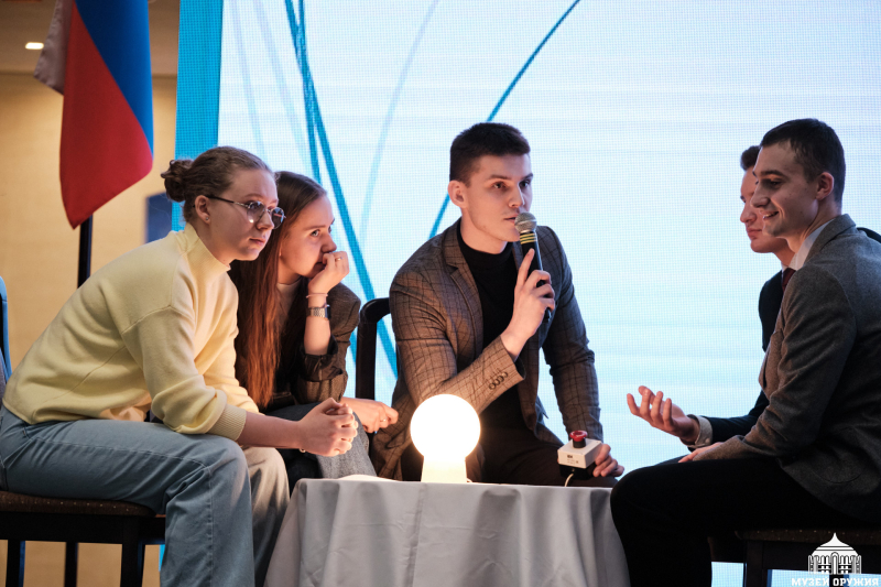 «Студенческий десант» в Тульском музее оружия! Тульский Государственный Музей Оружия