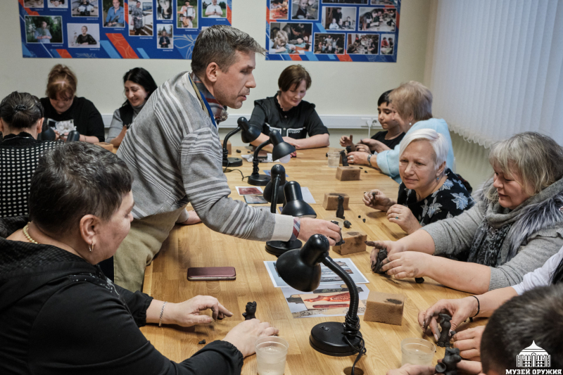 В музее оружия состоялась конференция «Сотрудничество медиаторов с Комитетом семей воинов Отечества. Опыт Тульской области» Тульский Государственный Музей Оружия