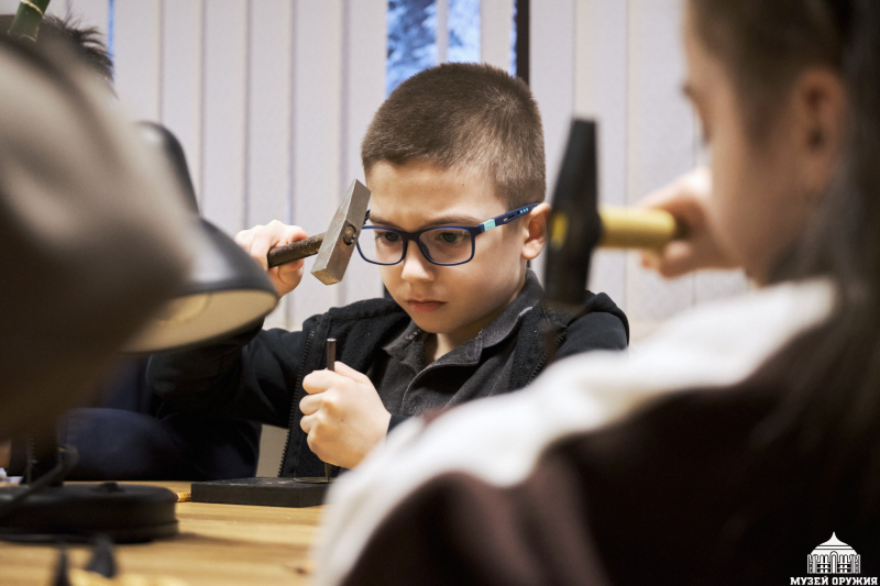 «Герой71»: для семей участников СВО музей оружия подготовил специальную программу Тульский Государственный Музей Оружия