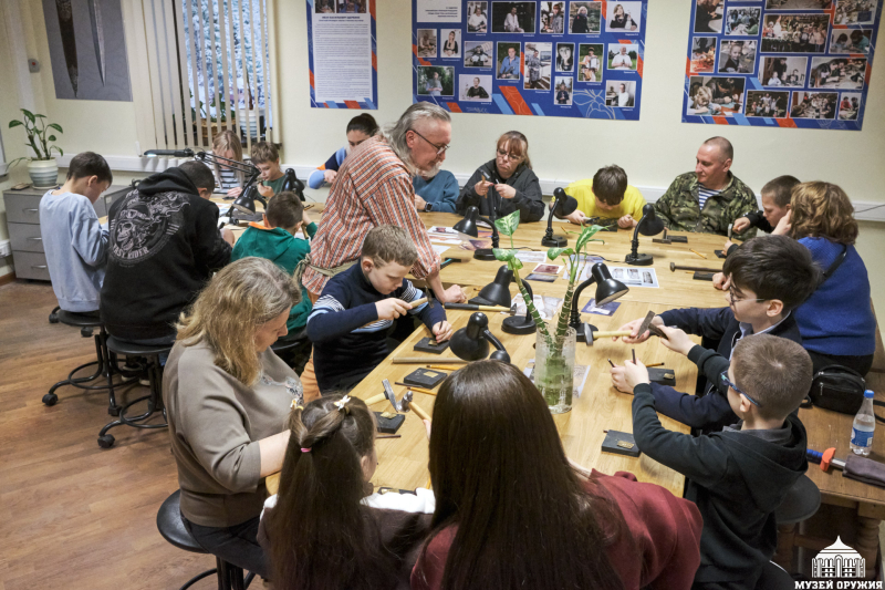 «Герой71»: для семей участников СВО музей оружия подготовил специальную программу Тульский Государственный Музей Оружия
