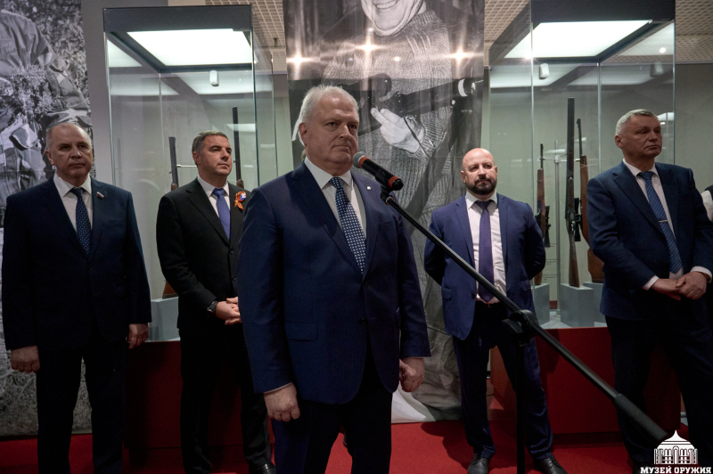 В Выставочном центре Тульского музея оружия на территории Тульского кремля открылась выставка «Три стихии тульского оружия: охота, спорт, защита» Тульский Государственный Музей Оружия