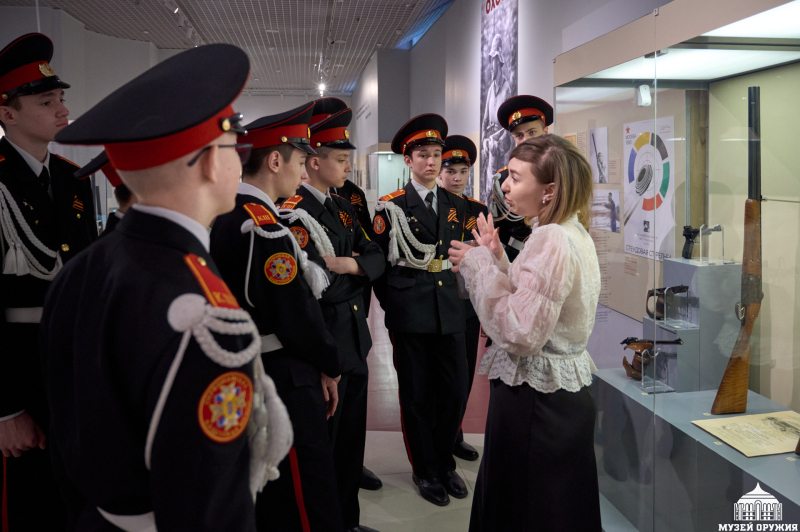 В Выставочном центре Тульского музея оружия на территории Тульского кремля открылась выставка «Три стихии тульского оружия: охота, спорт, защита» Тульский Государственный Музей Оружия