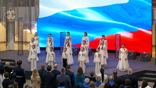 В Музее оружия состоялась всероссийская патриотическая акция «Синий платочек Победы» Тульский Государственный Музей Оружия