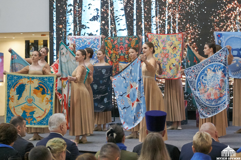 В Музее оружия состоялась всероссийская патриотическая акция «Синий платочек Победы» Тульский Государственный Музей Оружия