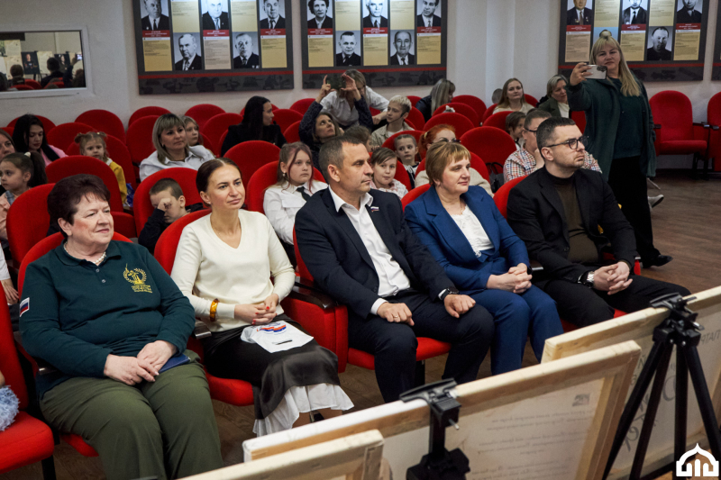 В Музее оружия АНО «Жены Героев» представили выставку «Дети Героев», которая растрогала до глубины души! Тульский Государственный Музей Оружия