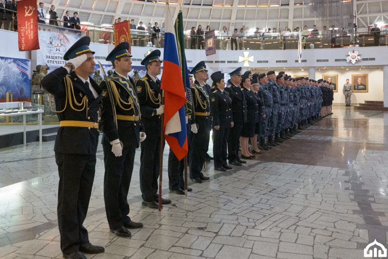 В Зале Славы российского оружия молодые сотрудники Управления Федеральной службы судебных приставов приняли присягу на верность Отечеству Тульский Государственный Музей Оружия