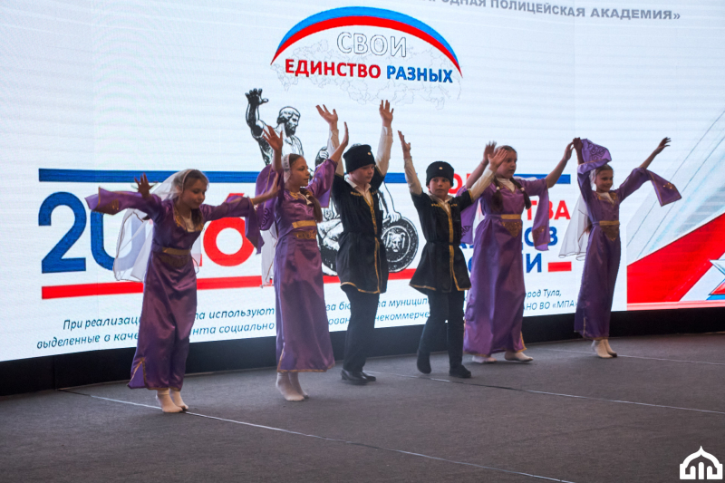 Семейный фестиваль «Дружба без границ: узнаем друг о друге друг от друга» в рамках проекта «СВОИ: Единство разных» состоялся сегодня в Тульском музее оружия Тульский Государственный Музей Оружия
