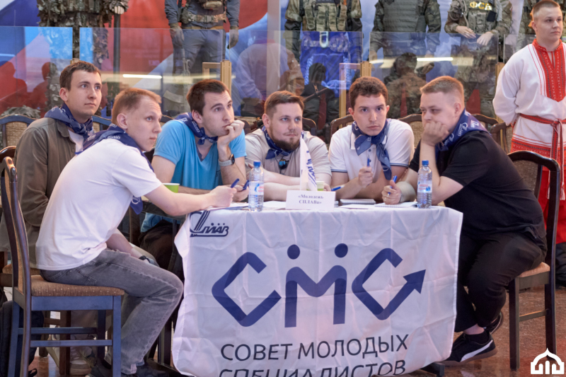В канун празднования Дня России в Зале Славы российского оружия состоялся масштабный интеллектуальный поединок «России славные страницы!» Тульский Государственный Музей Оружия