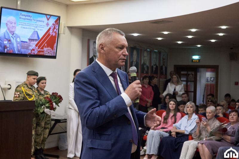 Торжественная церемония поздравления ветерана Великой Отечественной войны Владимира Петровича Лаврова с прекрасным юбилеем - со 100-летием! Тульский Государственный Музей Оружия