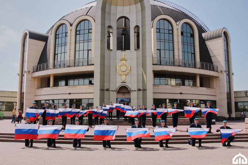 Друзья, напоминаем, что уже завтра в Музее оружия пройдут мероприятия, посвященные Дню Государственного флага! Тульский Государственный Музей Оружия