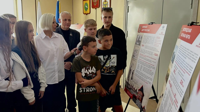 «Тула и Новороссия: страницы истории»: выставка, объединяющая поколения, открылась в Чаплинском КДЦ! Тульский Государственный Музей Оружия