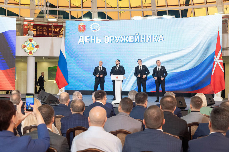 16 сентября в Тульском музее оружия Губернатор Дмитрий Миляев принял участие в торжественном мероприятии, посвященном Дню оружейника Тульский Государственный Музей Оружия