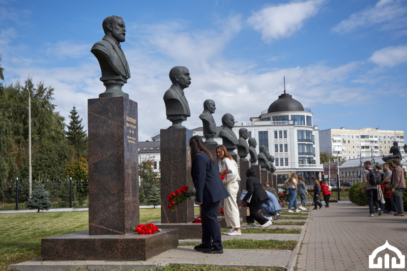 В Тульском музее оружия вручили стипендии имени Д.В. Коноплева Тульский Государственный Музей Оружия