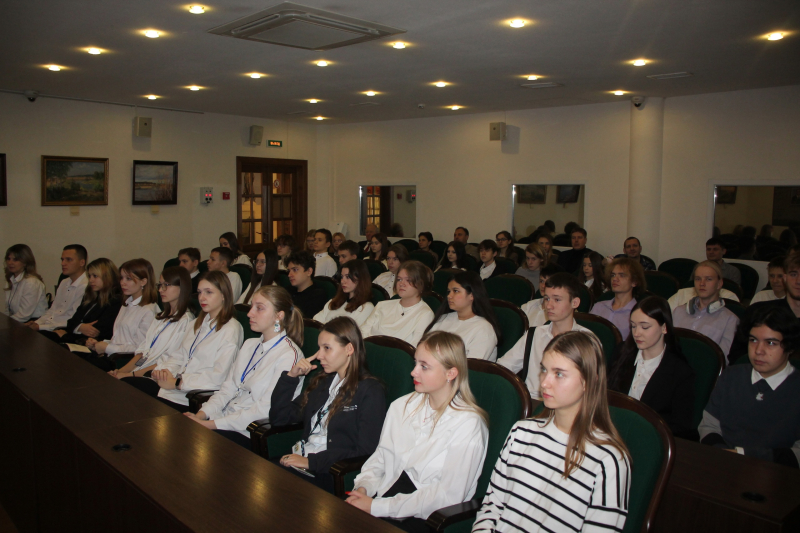 «Время Героев зовёт!». Встреча Героя Труда Российской Федерации Бориса Андреевича Белобрагина с молодежью Тульский Государственный Музей Оружия