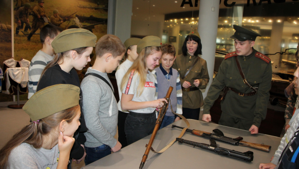 Боевую, оружейную и интеллектуальную высоты покорили участники историко-краеведческой игры «Арсенал и щит России»! Тульский Государственный Музей Оружия