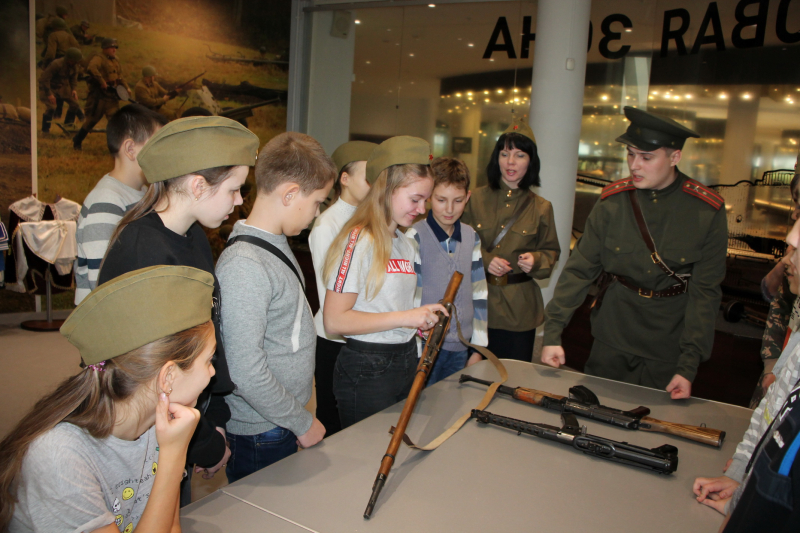 Боевую, оружейную и интеллектуальную высоты покорили участники историко-краеведческой игры «Арсенал и щит России»! Тульский Государственный Музей Оружия