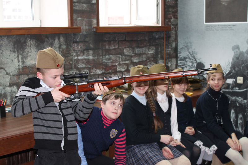 «Мы родом не из детства – из войны» - новая патриотическая познавательная программа музея оружия Тульский Государственный Музей Оружия