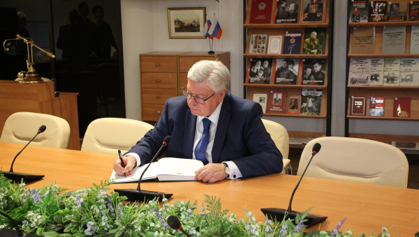 Музей оружия принимает почетных гостей! Тульский Государственный Музей Оружия