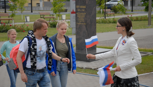 В музее оружия проходит патриотическая акция «Триколор» Тульский Государственный Музей Оружия