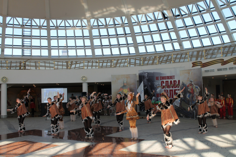 «Я, ты, он, она – вместе дружная страна!» - яркий праздник дружбы народов Тульский Государственный Музей Оружия