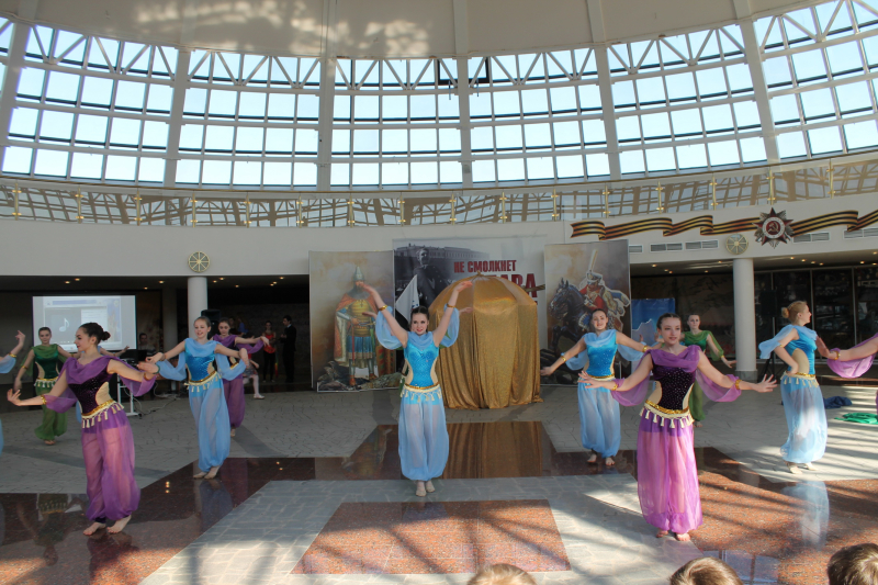 «Я, ты, он, она – вместе дружная страна!» - яркий праздник дружбы народов Тульский Государственный Музей Оружия