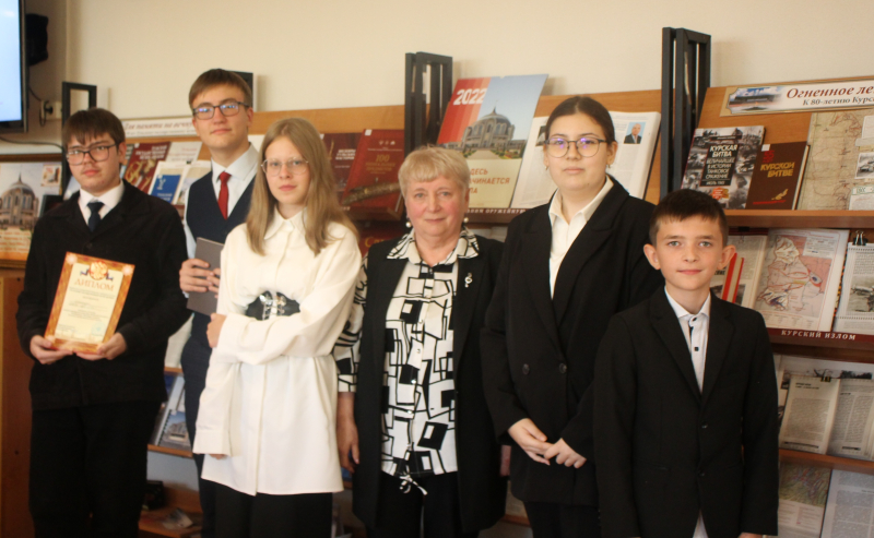 В канун Дня оружейника в Тульском музее оружия состоялся конкурс ораторского искусства «Битва декламаторов», посвящённый 150-летию музея оружия Тульский Государственный Музей Оружия