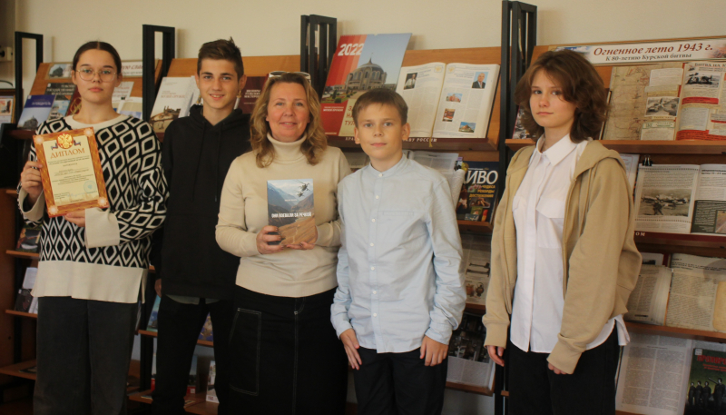 В канун Дня оружейника в Тульском музее оружия состоялся конкурс ораторского искусства «Битва декламаторов», посвящённый 150-летию музея оружия Тульский Государственный Музей Оружия