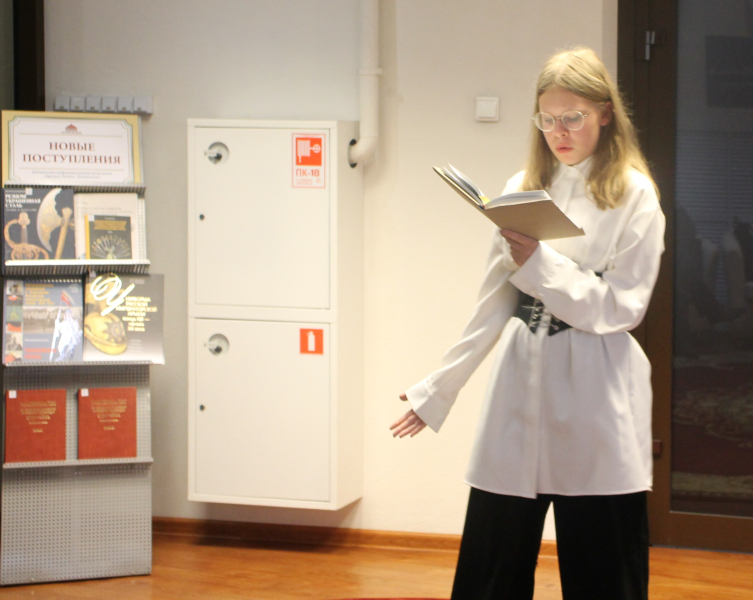 В канун Дня оружейника в Тульском музее оружия состоялся конкурс ораторского искусства «Битва декламаторов», посвящённый 150-летию музея оружия Тульский Государственный Музей Оружия