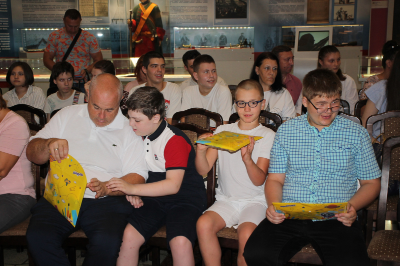 Праздничная интерактивная программа «Здравствуй, школа!», посвященная новому учебному году для детей с особенностями развития Тульский Государственный Музей Оружия