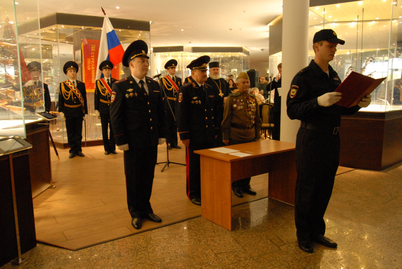 Молодые сотрудники органов и подразделений внутренних дел Тульской области приняли присягу в музее оружия Тульский Государственный Музей Оружия