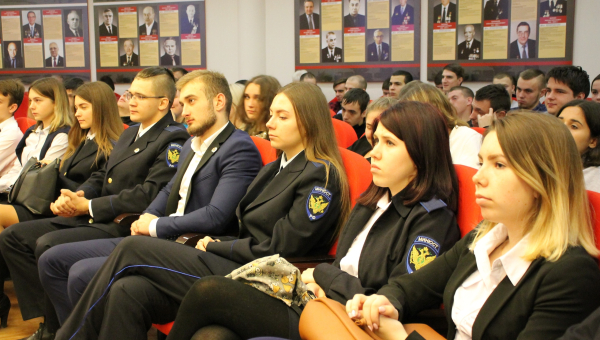 8 ноября в Тульском музее оружия начала работу Международная научная конференция «Россия и Словения: опыт военного прошлого во имя мирного будущего» Тульский Государственный Музей Оружия