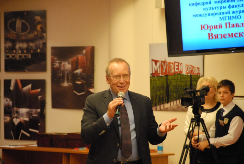 В музее оружия состоялся очный региональной тур известной телевизионной гуманитарной олимпиады «Умники и умницы» Тульский Государственный Музей Оружия