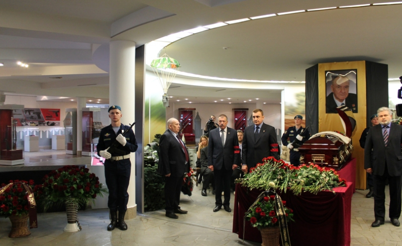 Церемония прощания с Геннадием Алексеевичем Денежкиным. Тульский Государственный Музей Оружия