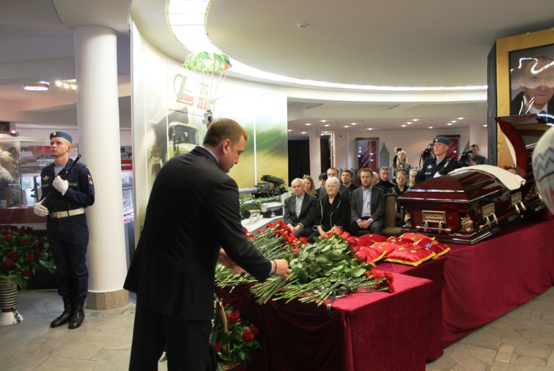 Церемония прощания с Геннадием Алексеевичем Денежкиным. Тульский Государственный Музей Оружия
