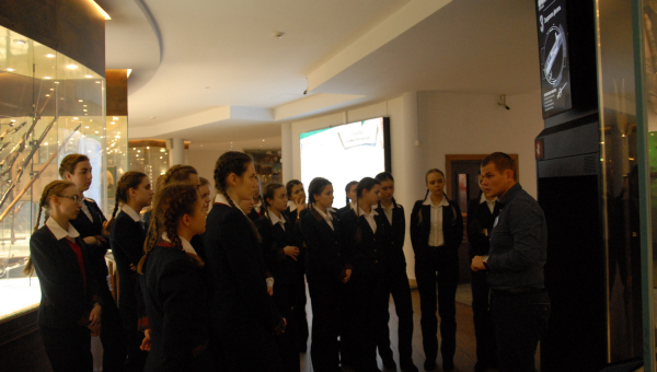 2 декабря Тульский музей оружия посетили воспитанницы Пансиона Министерства обороны Российской Федерации» Тульский Государственный Музей Оружия