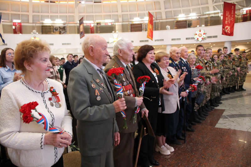 В Тульском музее оружия сегодня состоялся театрально-поэтический вечер «За Державу! За Отечество! За Русь!» Тульский Государственный Музей Оружия