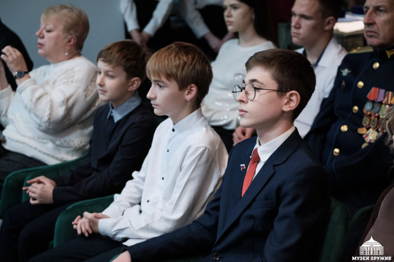 В Тульском государственном музее оружия награждали победителей и призеров регионального этапа всероссийского патриотического конкурса «Память сильнее времени». Тульский Государственный Музей Оружия