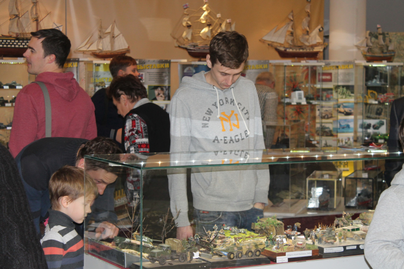 Сегодня в новом здании музея оружия открылась выставка стендовых моделей «Техника в масштабе». Тульский Государственный Музей Оружия