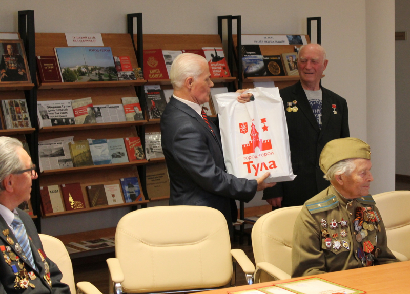 Ветеранское братство: тамбовцы в гостях у туляков Тульский Государственный Музей Оружия