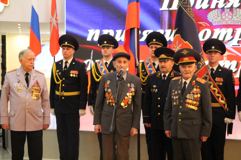 В Тульском музее оружия состоялась торжественная церемония принятия присяги молодыми сотрудниками УМВД России по Тульской области Тульский Государственный Музей Оружия